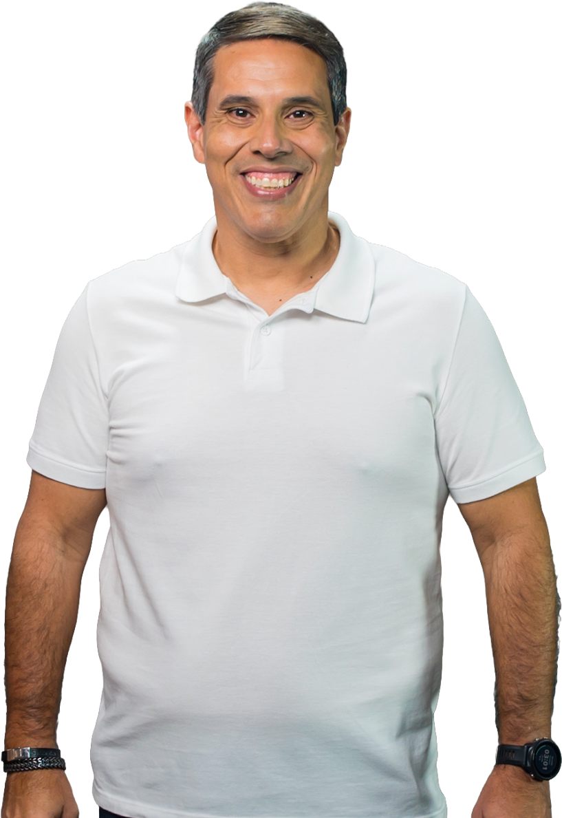 Amaro Neto sorrindo